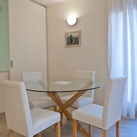 Pou Rodo Apartment *